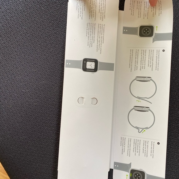 Band new pink iwatch band - Picture 4 of 5